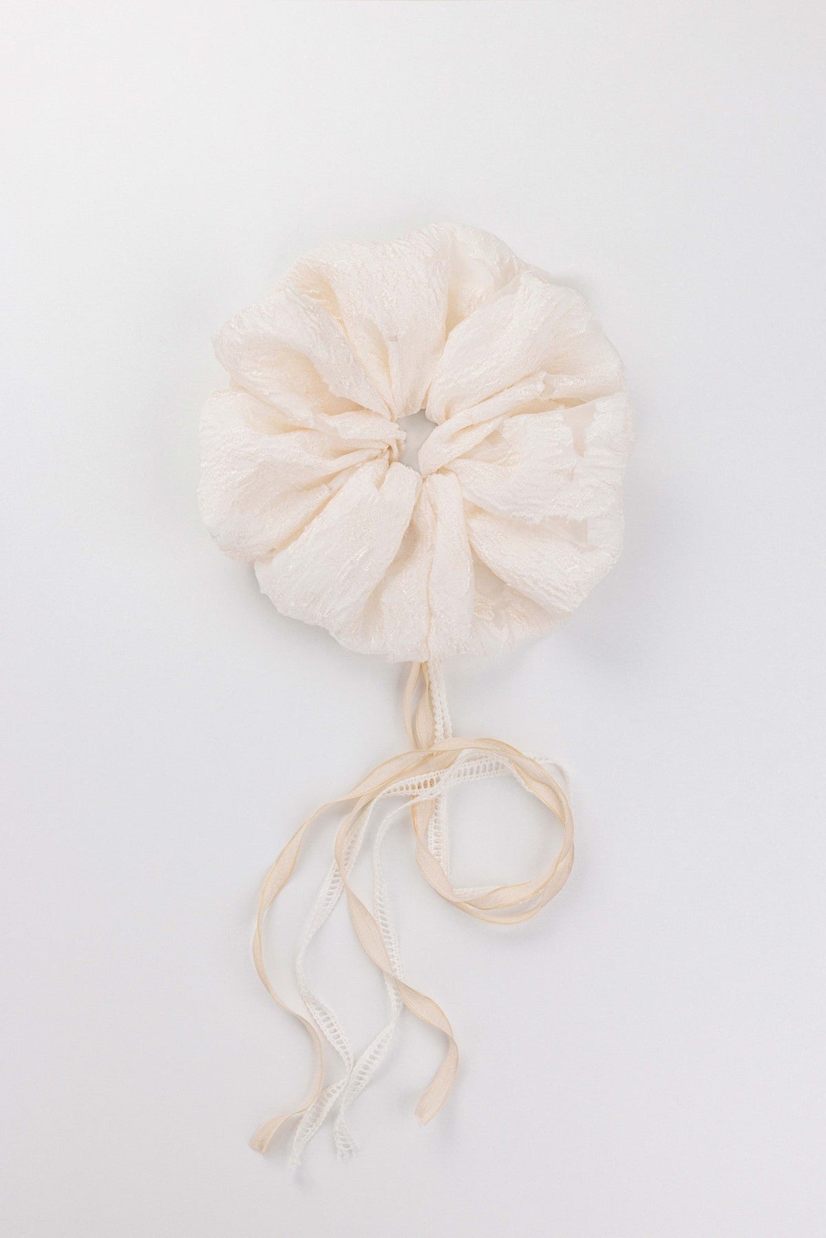ZD Pearl Glow Scrunchie — 1