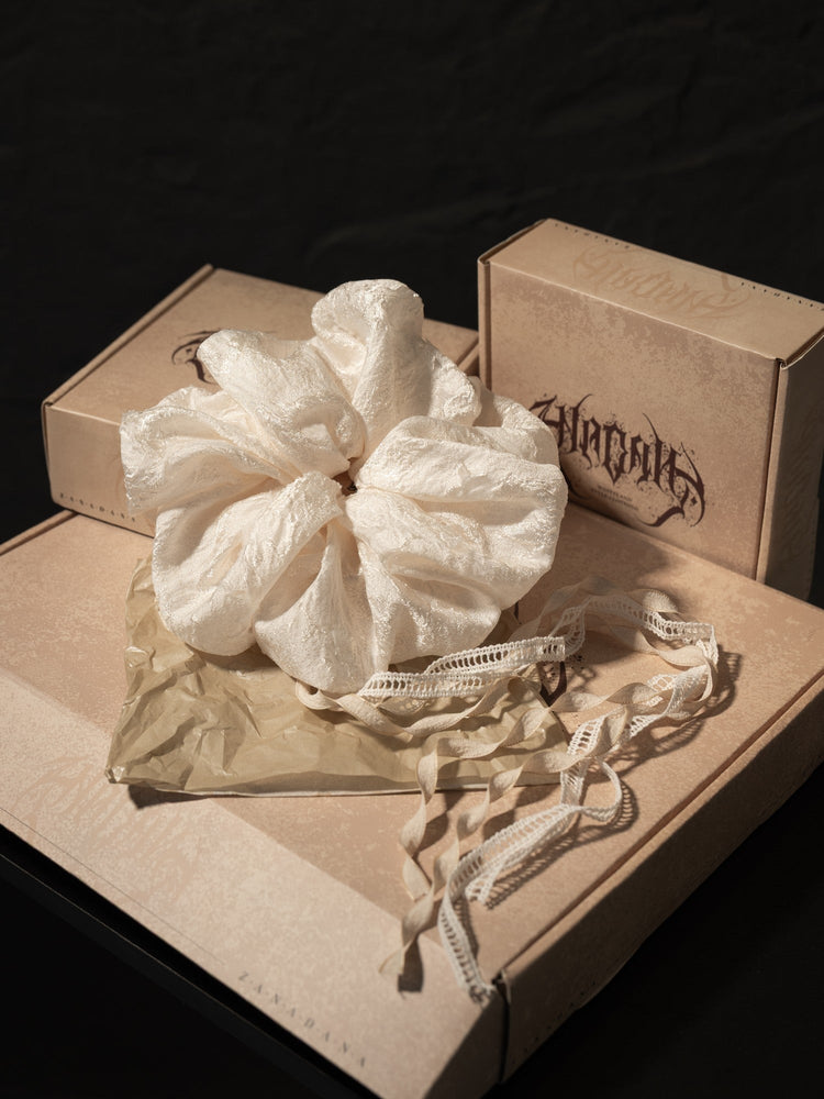 ZD Pearl Glow Scrunchie — 2